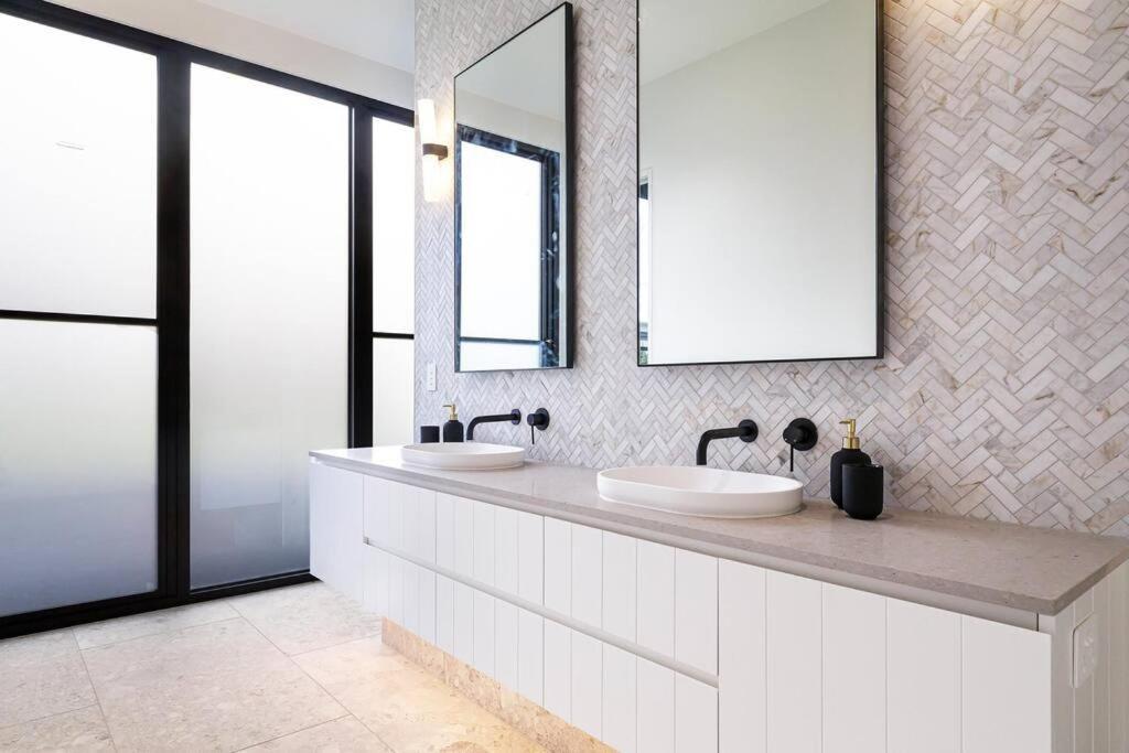 Kirks On Park - Brand New Luxury Home, Great Location Sorrento Kültér fotó