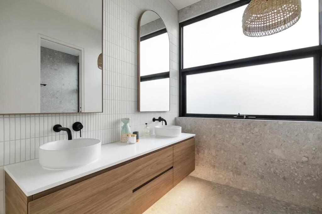 Kirks On Park - Brand New Luxury Home, Great Location Sorrento Kültér fotó