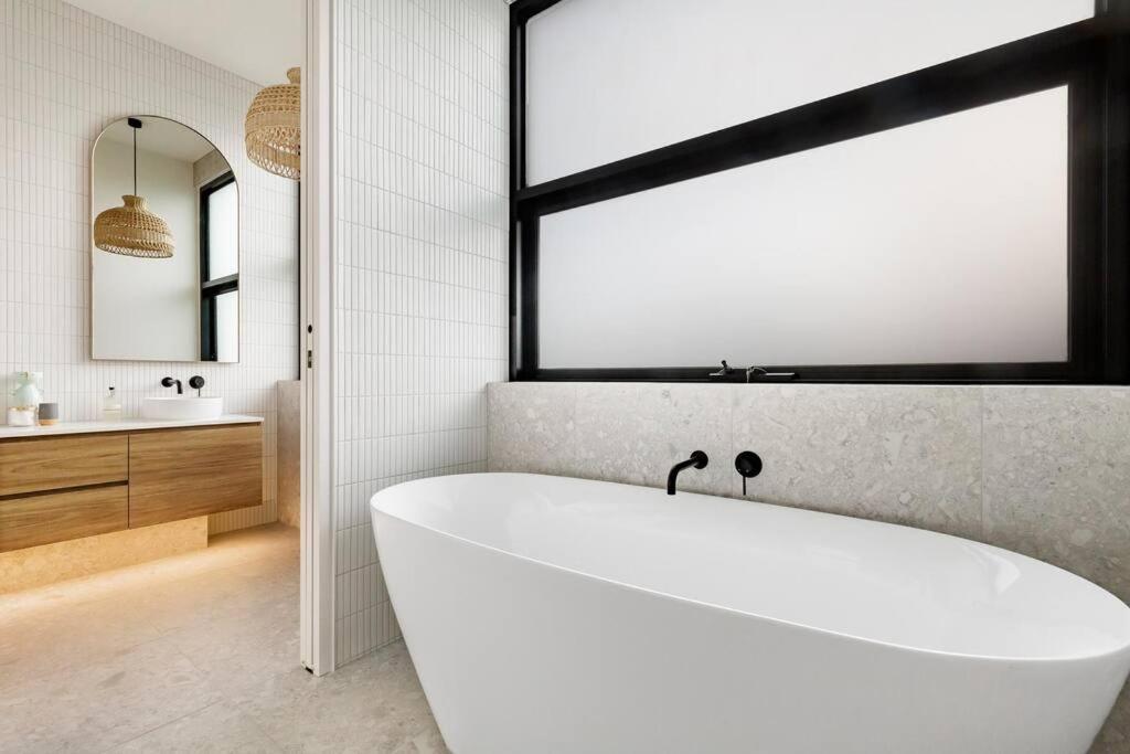 Kirks On Park - Brand New Luxury Home, Great Location Sorrento Kültér fotó